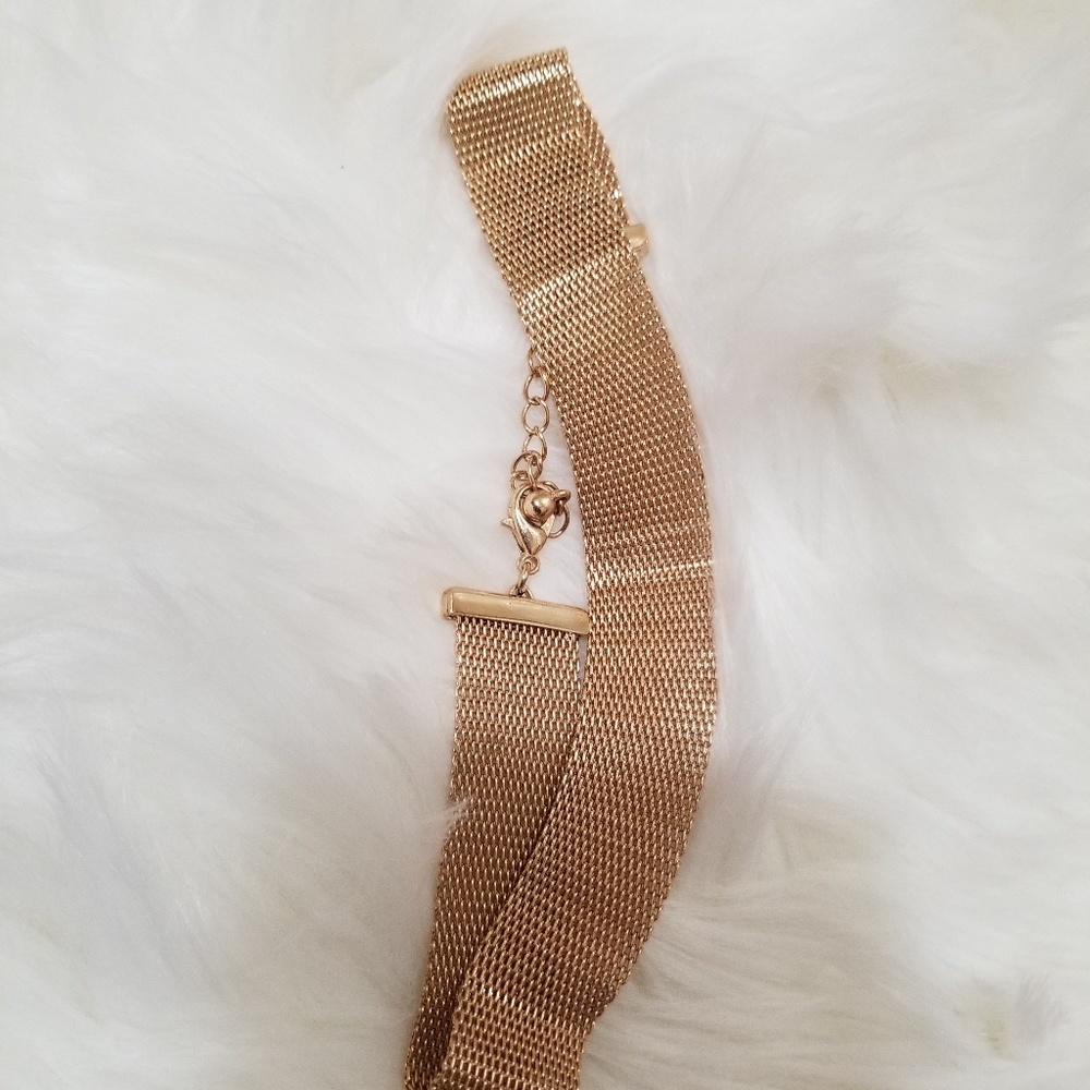 Neck chain
